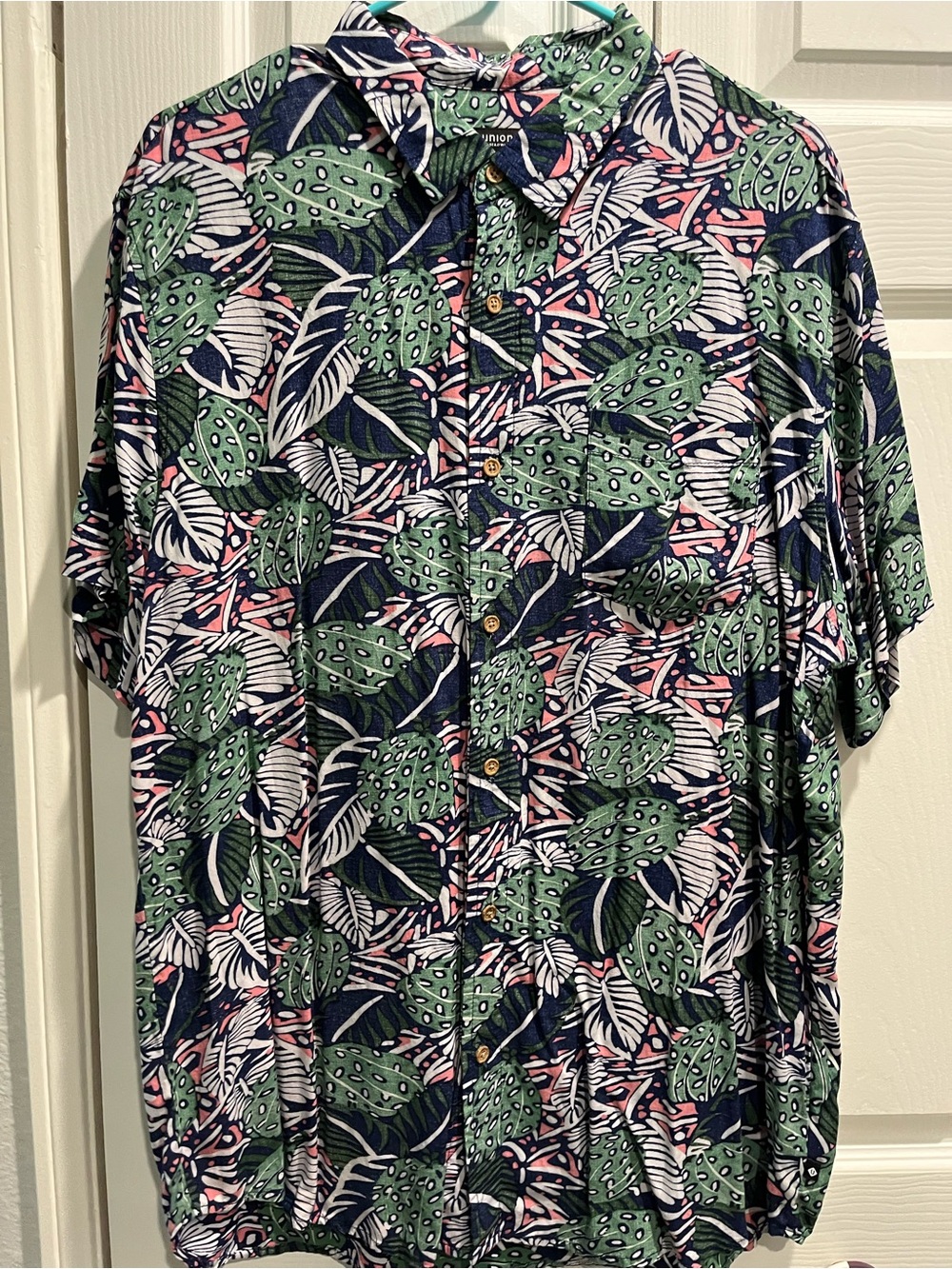 Men’s Short-Sleeve Men’s Button Up